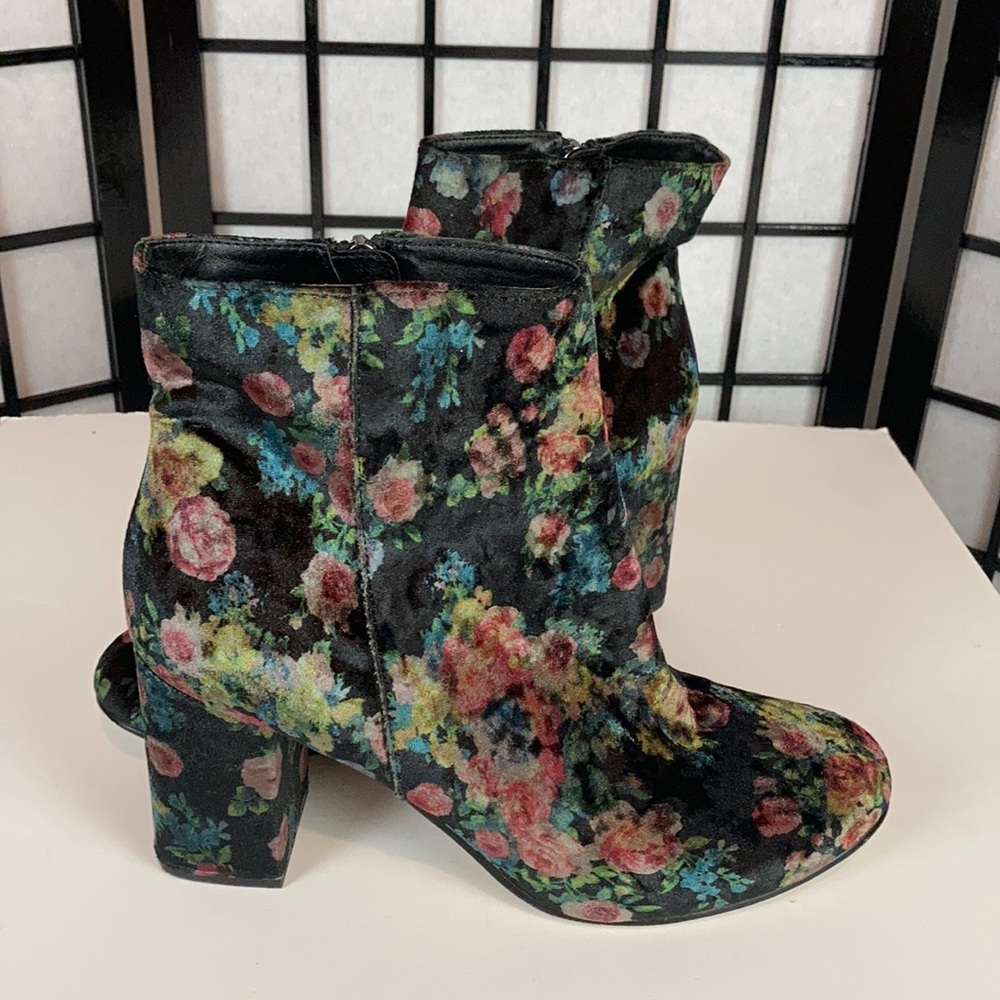 LIMELIGHT Floral Velvet Booties